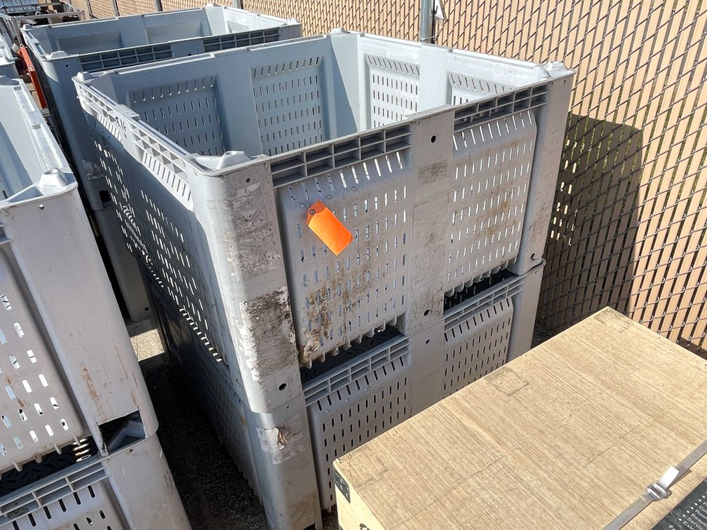 Skid Bin (O11)