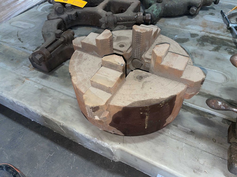 Four Jaw Lathe Chuck (  F  )