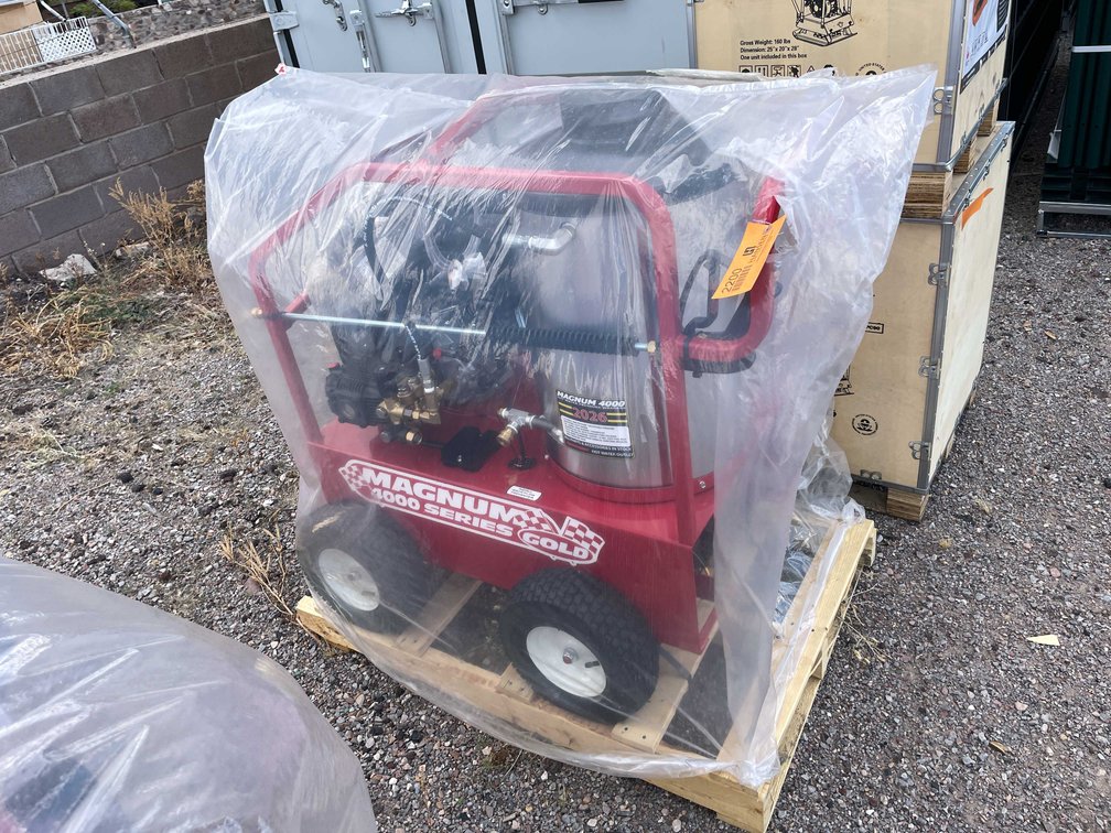 Magnum 4000 Gold Power Washer
