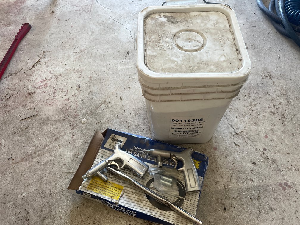 Air Sand Blaster Kit and Light Industrial Beads