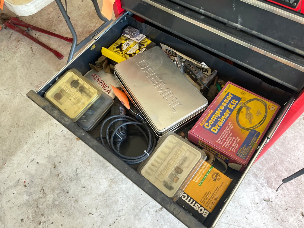 Contents of (1) Drawer