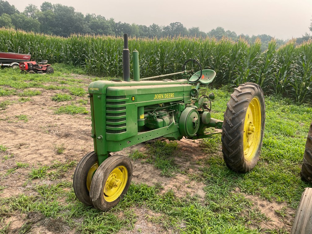 Vintage John Deere B Tractor (Restoration Project)