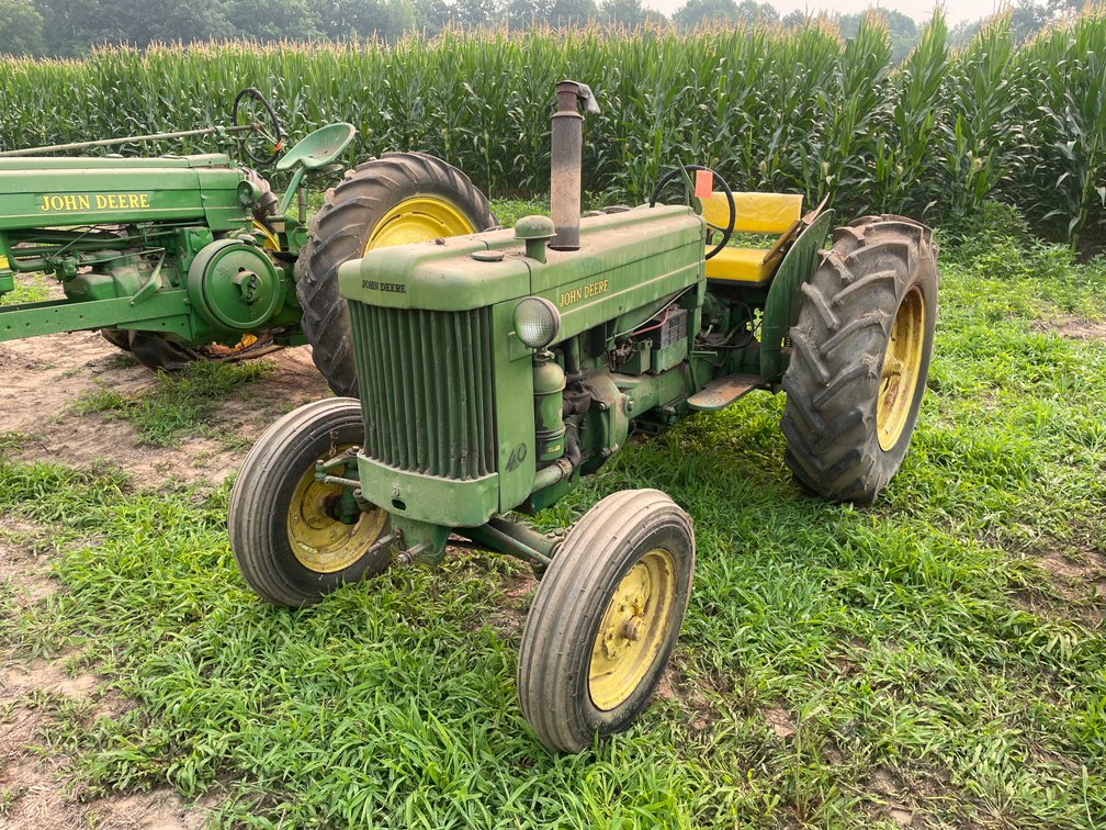 Vintage John Deere Model 40-U Tractor (Restoration Project)