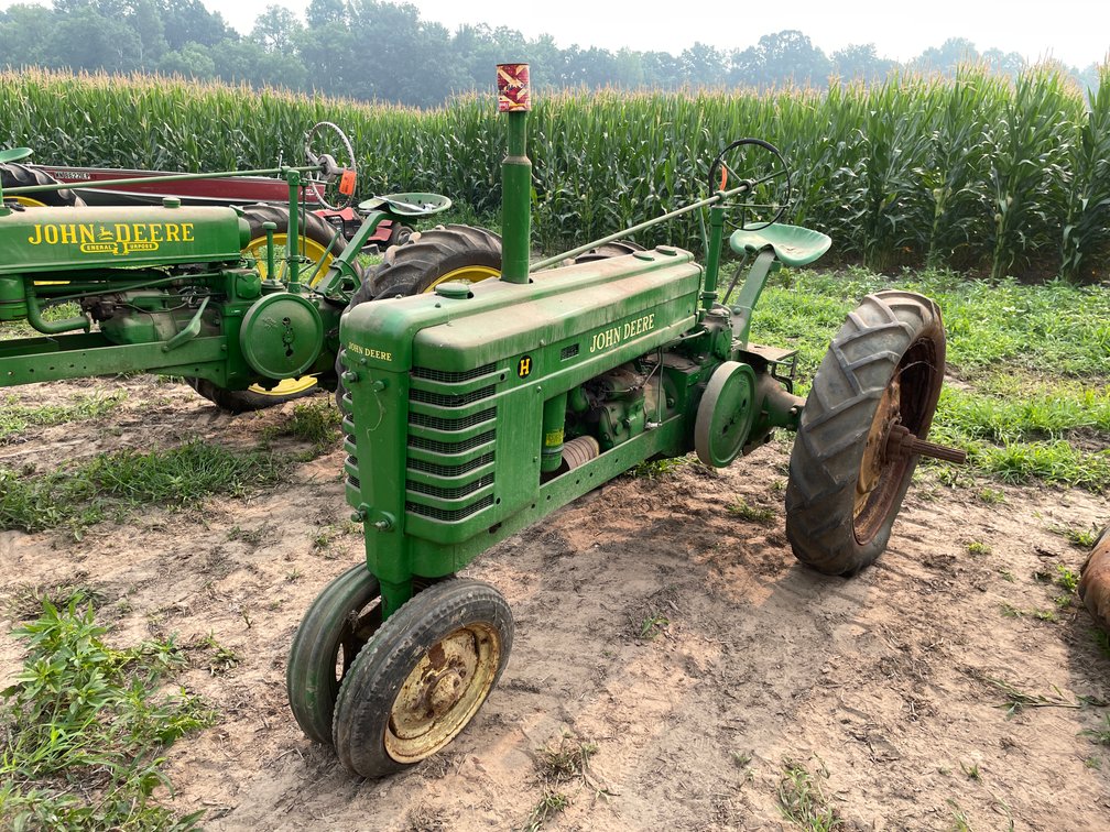 Vintage John Deere Model H Tractor (Restoration Project)