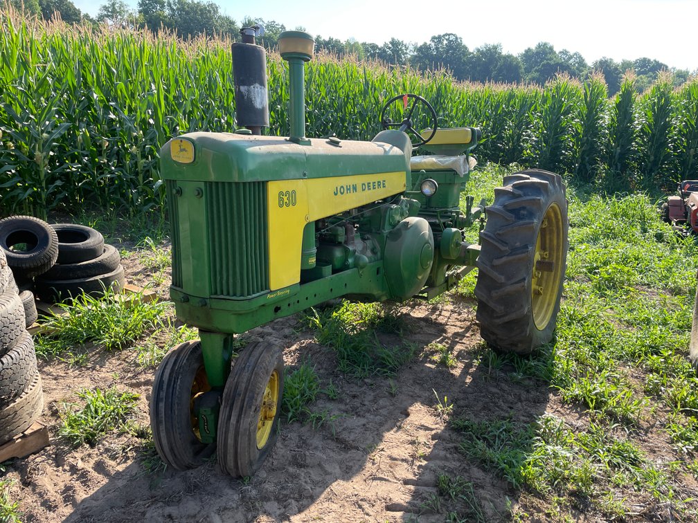 Vintage John Deere 630 Tractor (Restoration Project)
