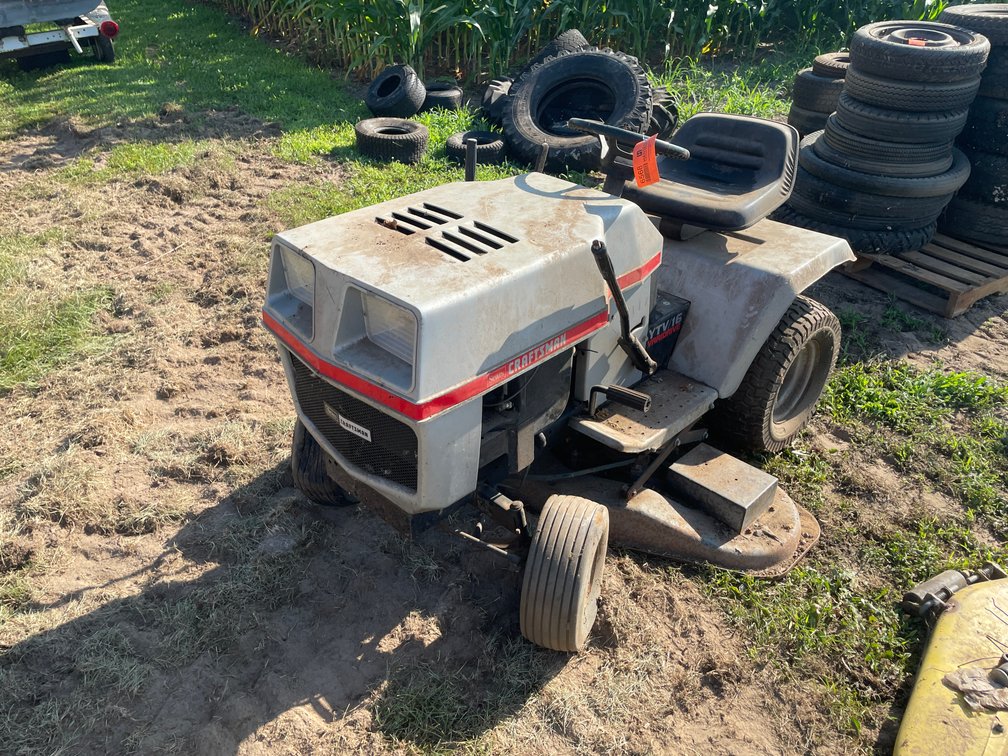 Craftsman YT/16 Lawn Tractor