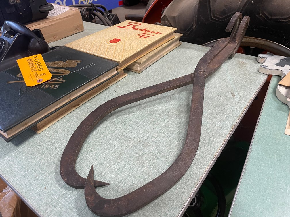 Vintage Ice Tongs (Fort Atkinson, WI)
