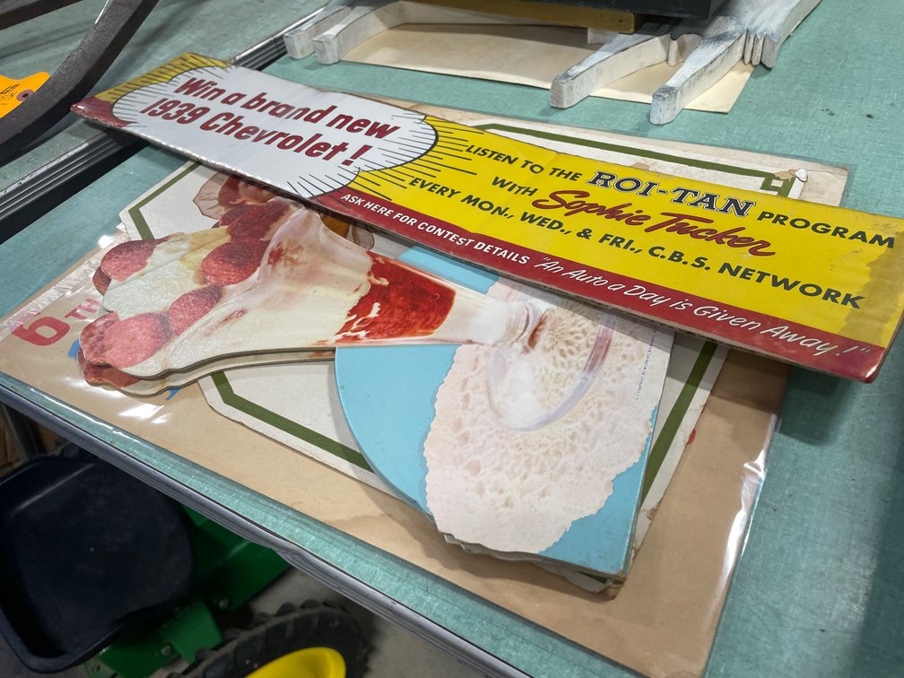Vintage Signs (Fort Atkinson, WI)