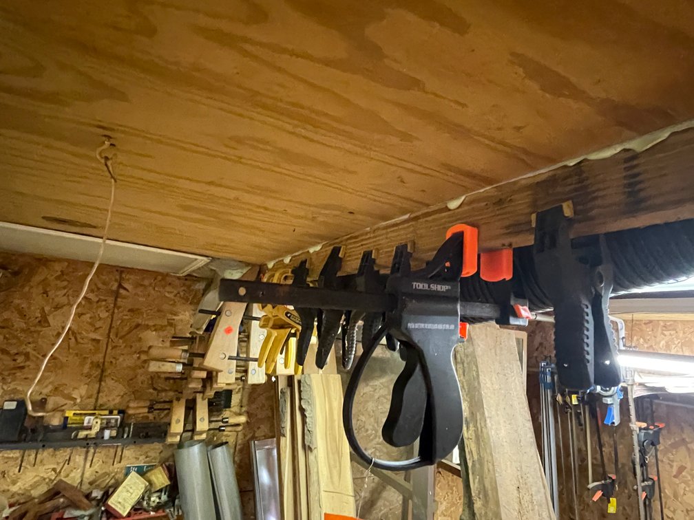 (23) Wood Clamps