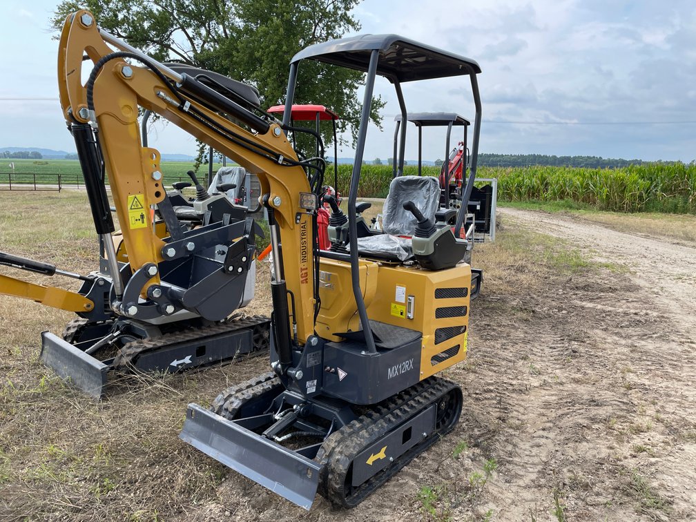 AGT Mini Excavator MX12RX