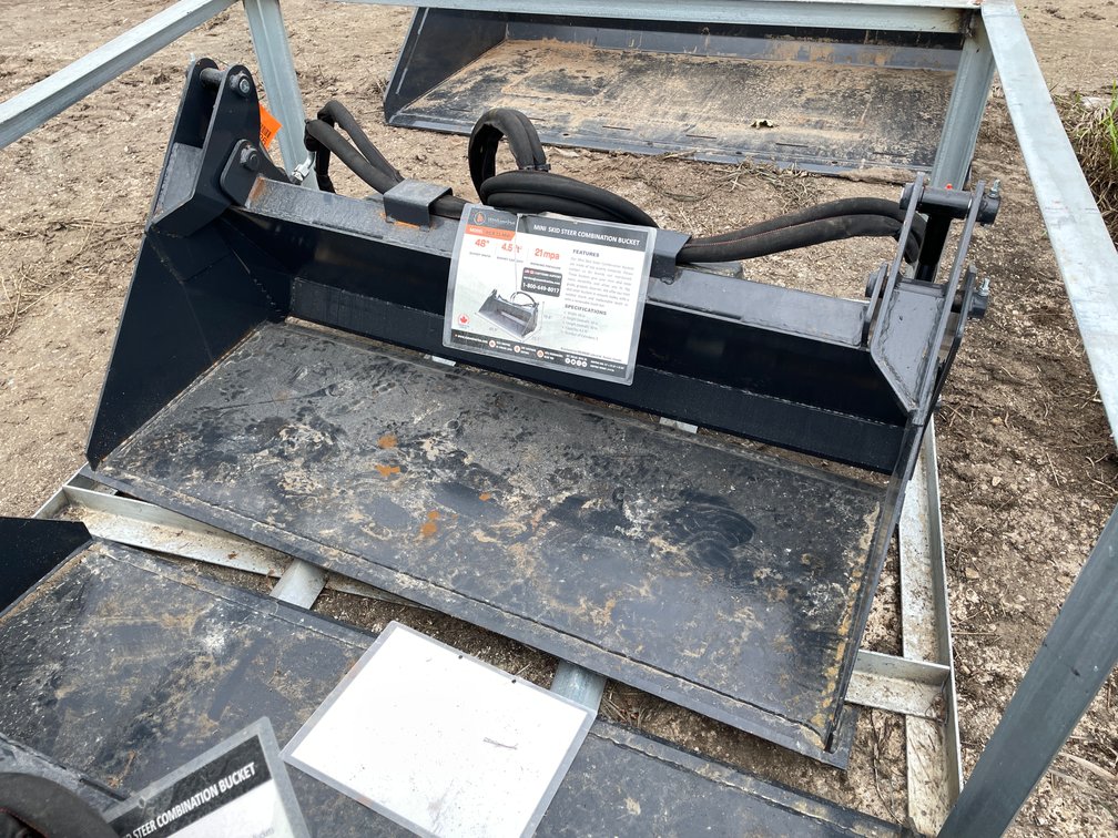 Mini Skid Steer 48" Combination Bucket Attachment
