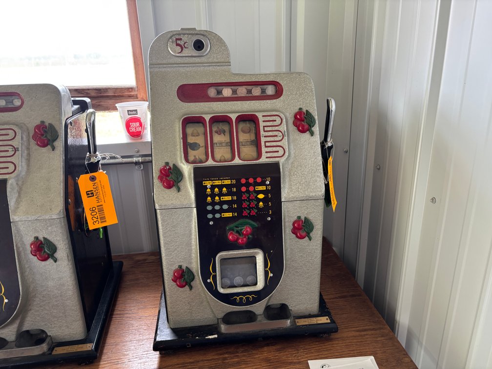 Vintage Mills Black Cherry Nickel Slot Machine (Blair, WI)