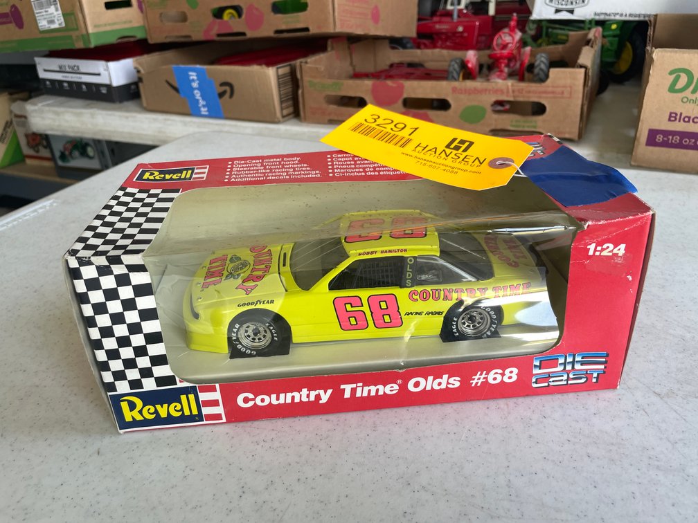 Revell Country Time Olds #68 Bobby Hamilton Car (Blair, WI)