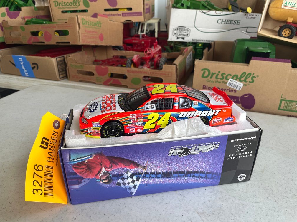 2002 Jeff Gordon #24 Monte Carlo (Blair, WI)