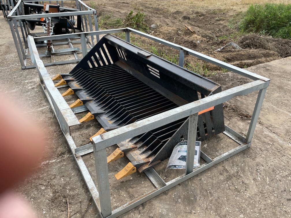 Landhonor 78" Skid Steer Rock Bucket Attachment