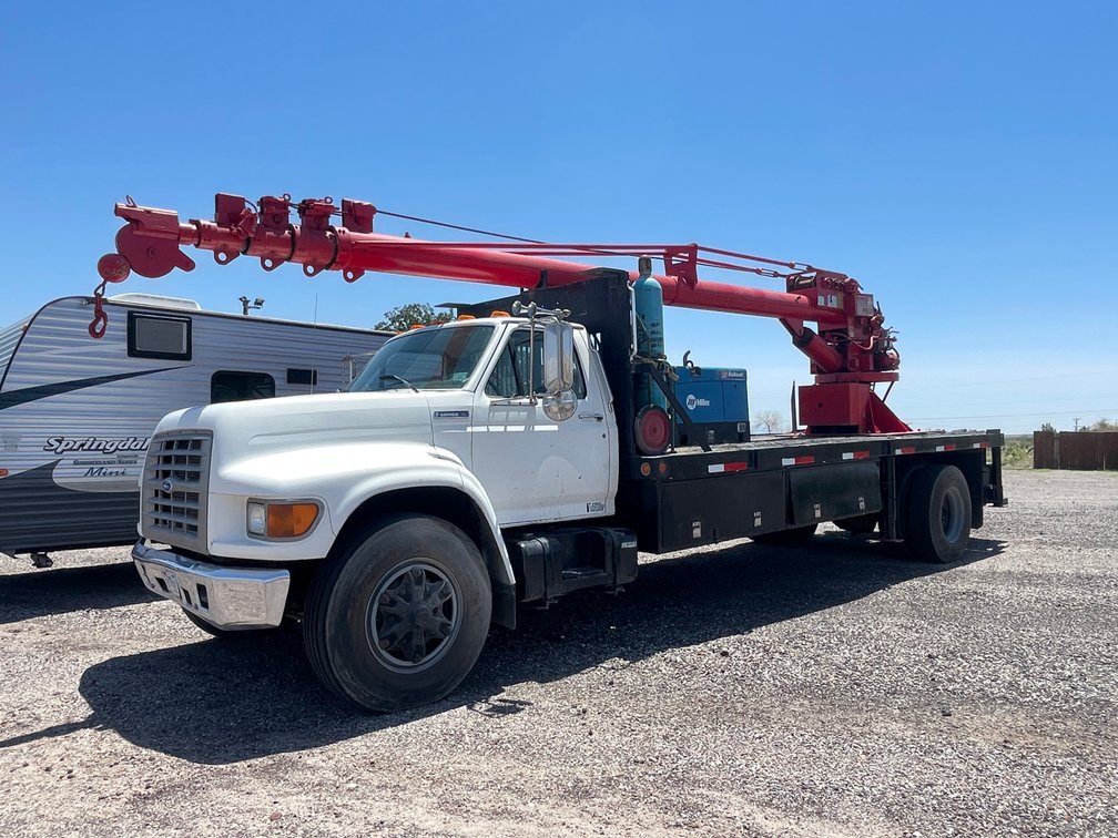 1995 Ford Crane Truck
