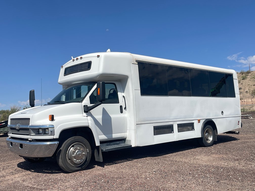 2008 Chevy Mini Bus (Has a NM Title)