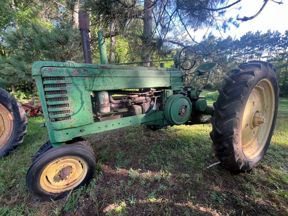 John Deere Model B