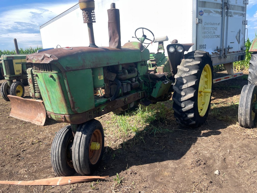John Deere 3020 Tractor