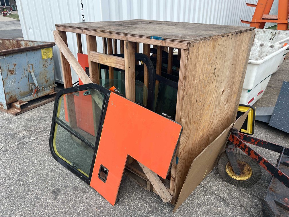 Cushman Doors (O1)