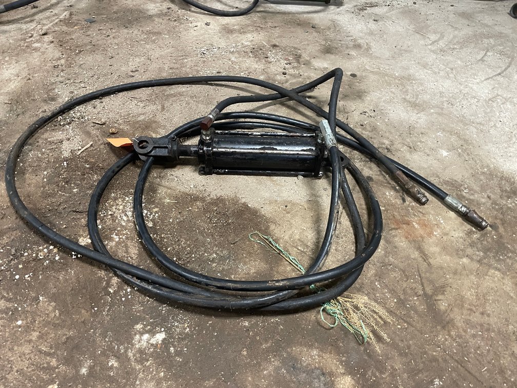 Hydraulic Cylinder with Hoses