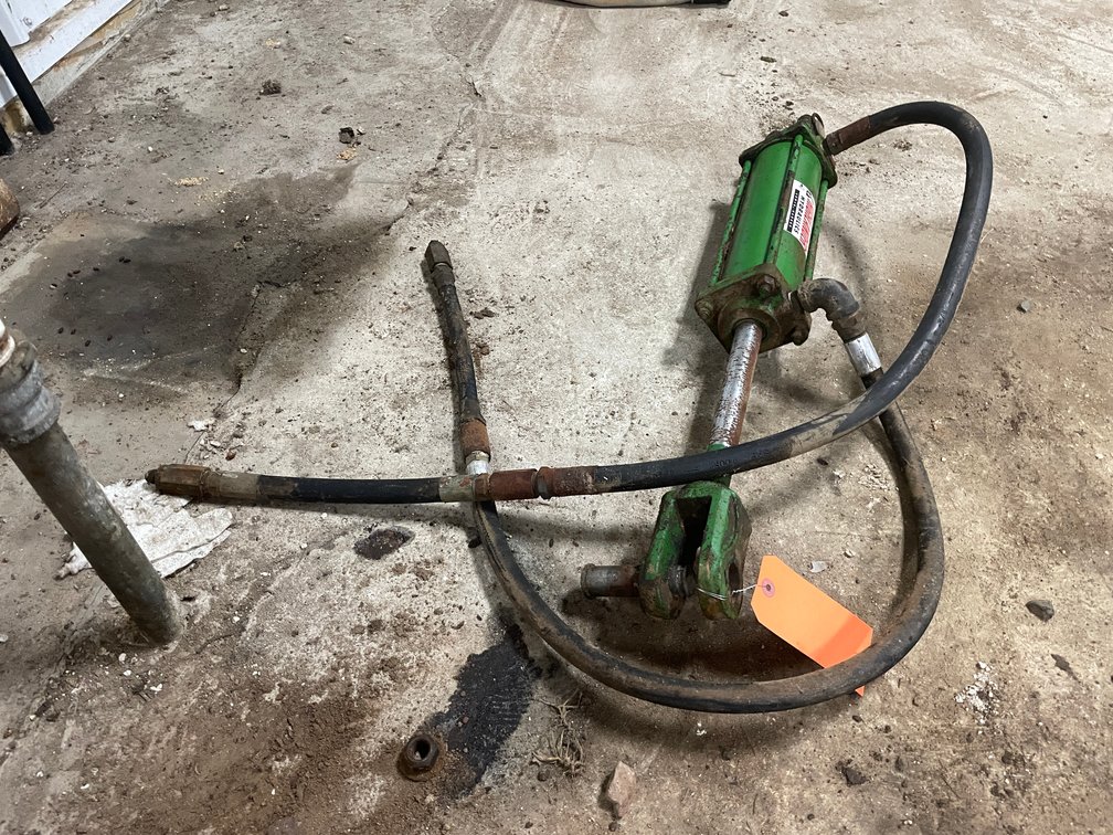 Highlander Hydraulic Cylinder with Hoses