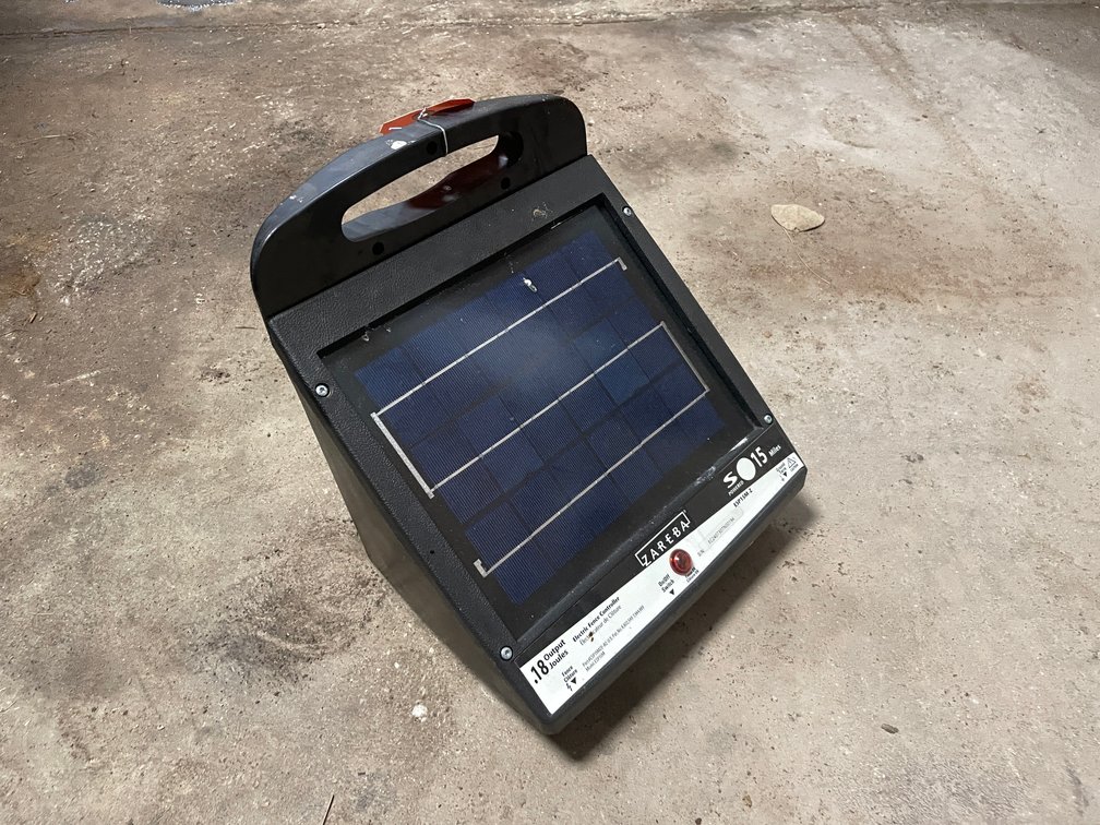 Zareba 15 Miles Solar Electric Fencer