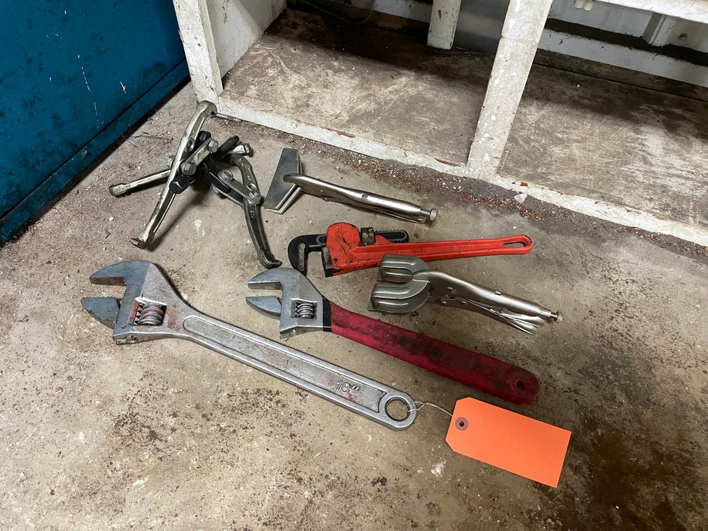 Assorted Shop Tools and Puller