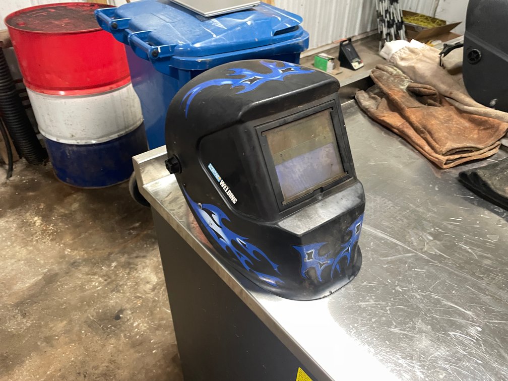Chicago Electric Auto Darkening Welding Helmet