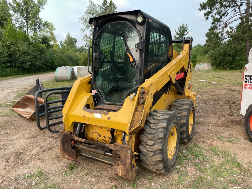 Cat 242D Skid Steer