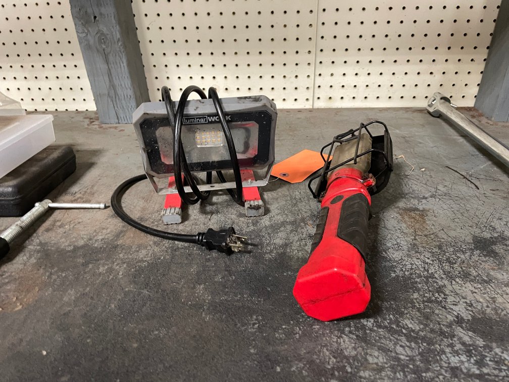 (2) Shop Lights