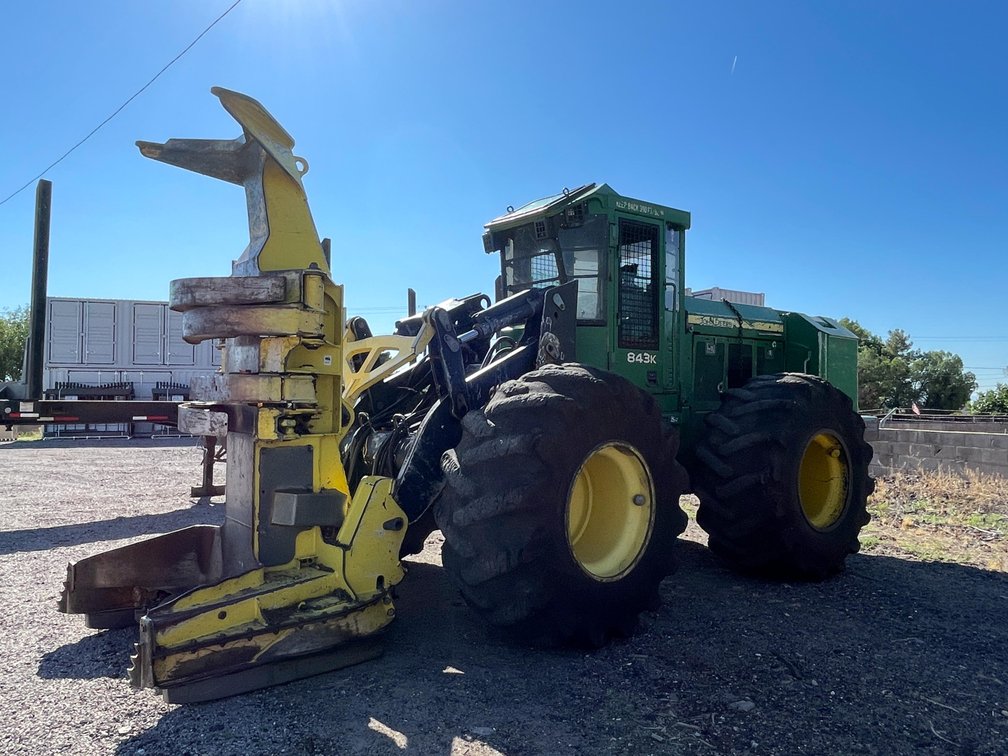 John Deere 843K Feller Buncher