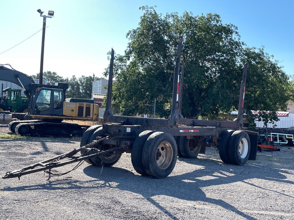 1982 Aztec Log Trailer (Has a NM Title)