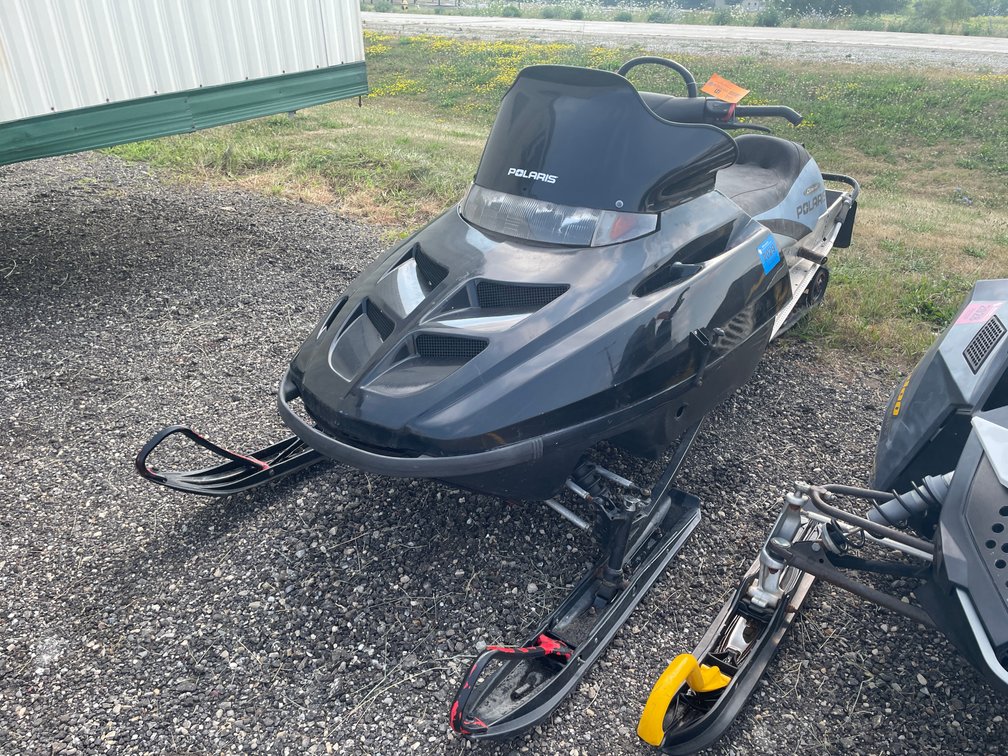 2000 Polaris RMK 800 Snowmobile