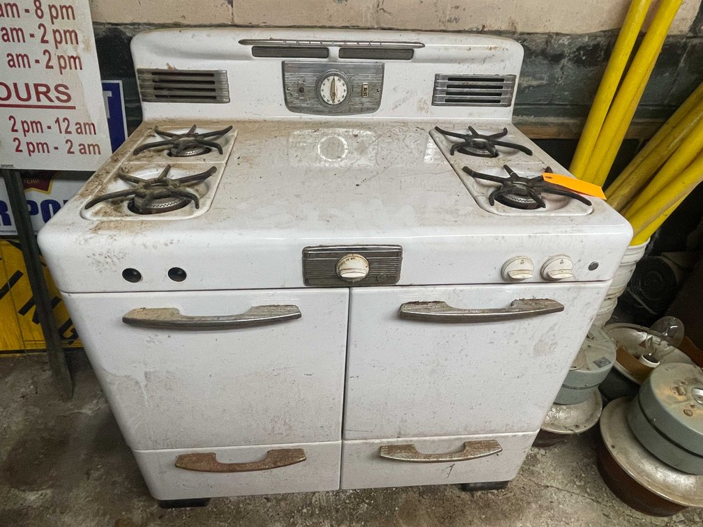 Vintage Universal Gas Stove