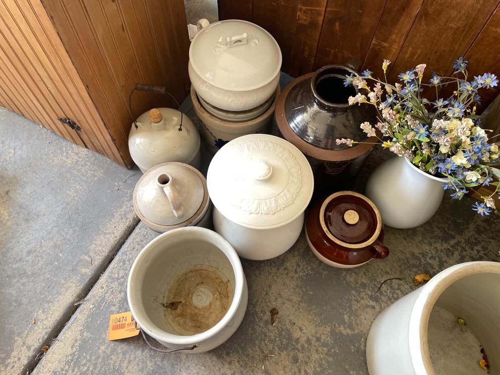Various Glassware and Enamelware