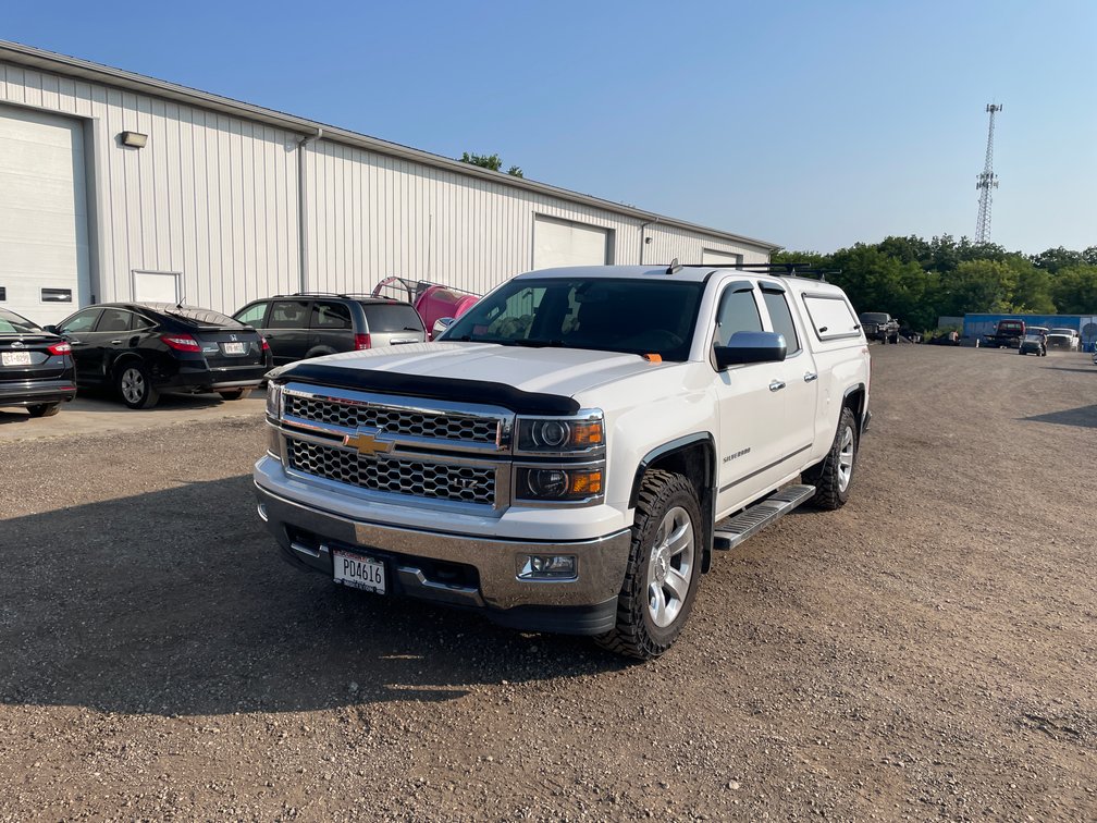 2015 Chevy 1500 LTZ Pickup Truck (Has WI Title)