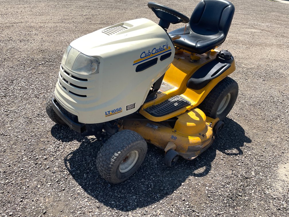 Cub Cadet LT1050 Mower