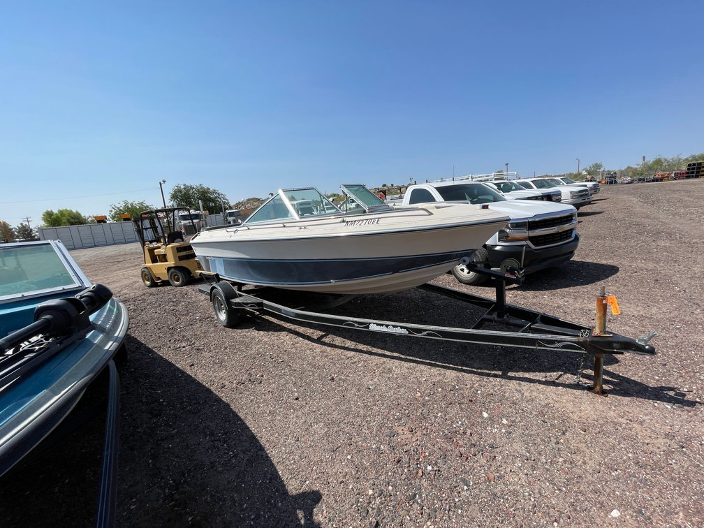 1988 Arrow Glass Boat and Trailer (Has NM Titles)