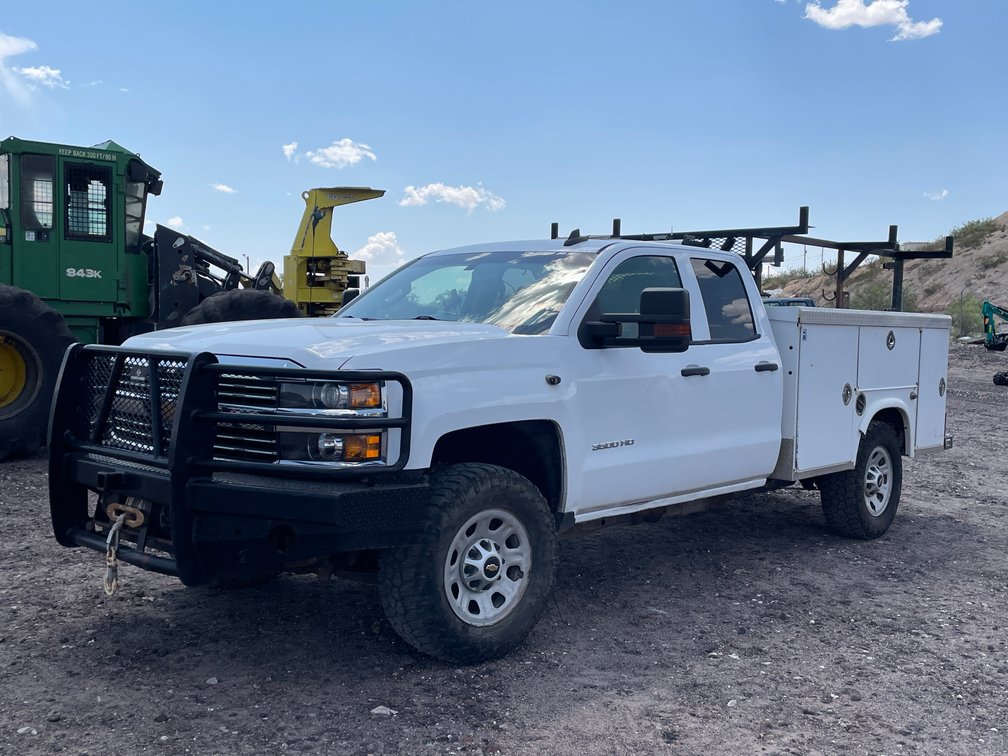 2017 Chevrolet Silverado 3500 HD (Has a NM Title)