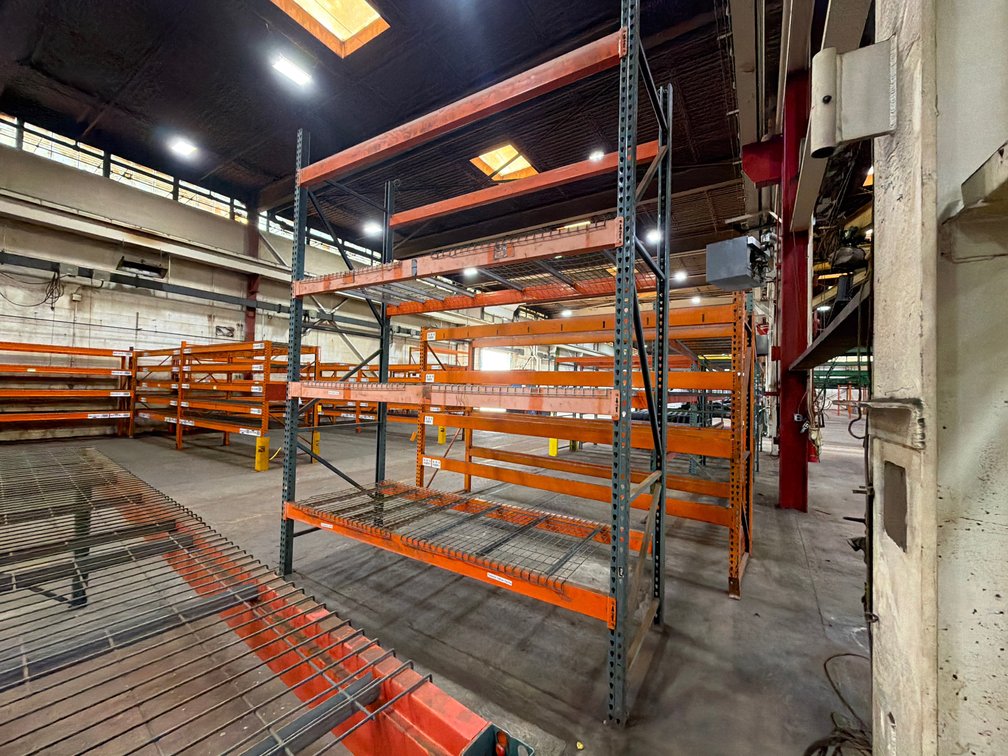 Teardrop Pallet Racking