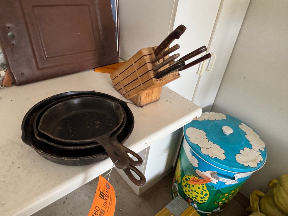(3) Cast Iron Pans and Kitchen Knives