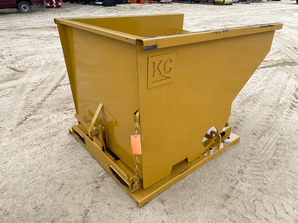 New KC Self Dumping Hopper With Fork Pockets