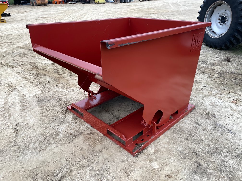 New KC Self Dumping Hopper With Fork Pockets