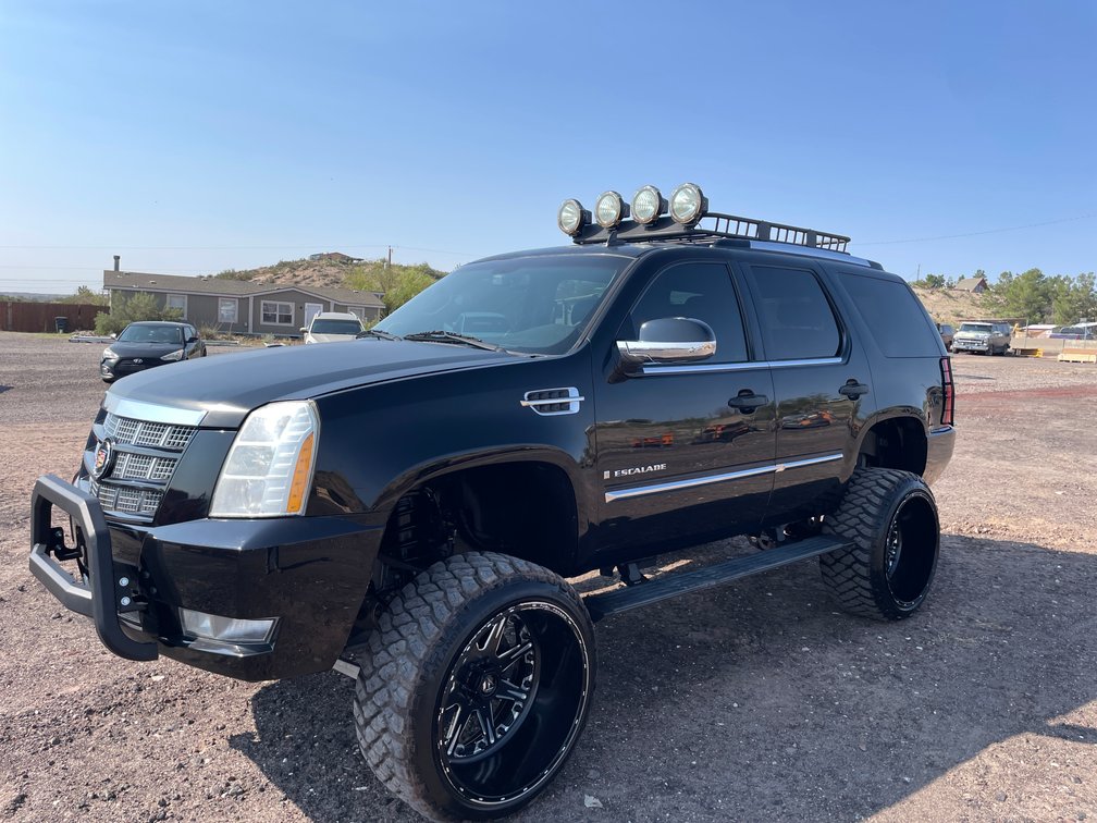 2009 Cadillac Escalade (Has NM Title)