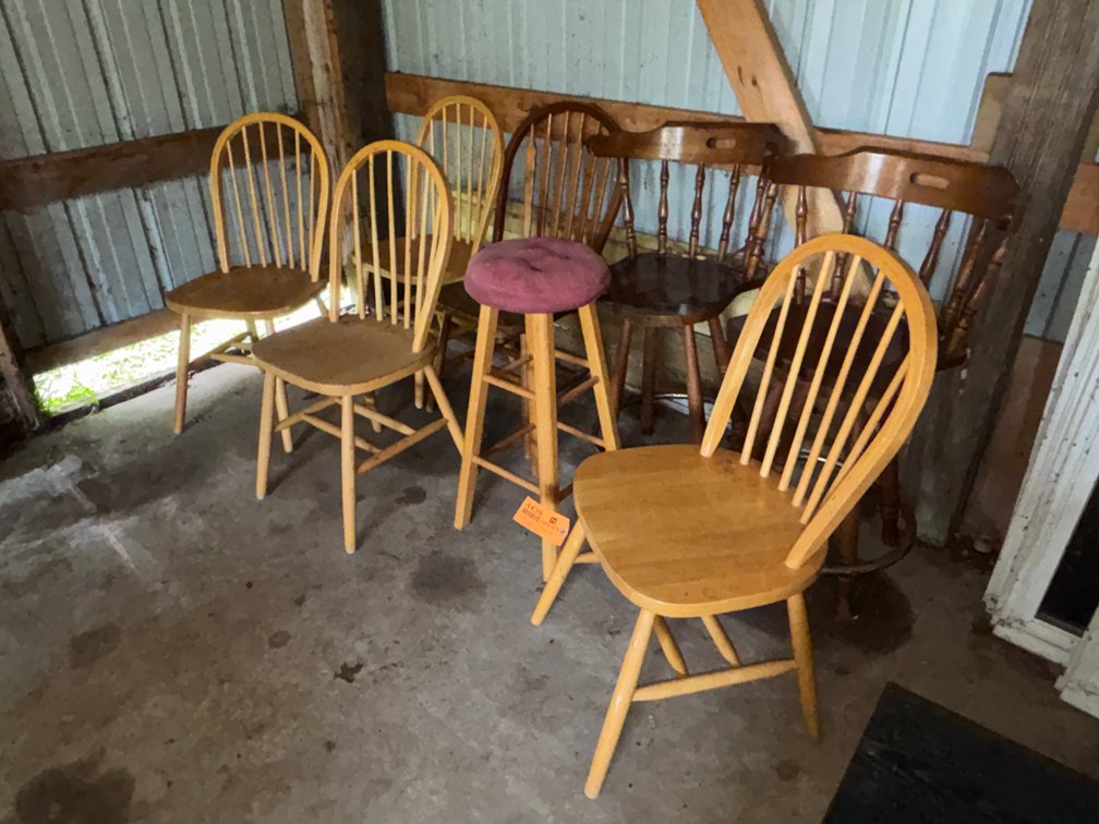 (8) Chairs