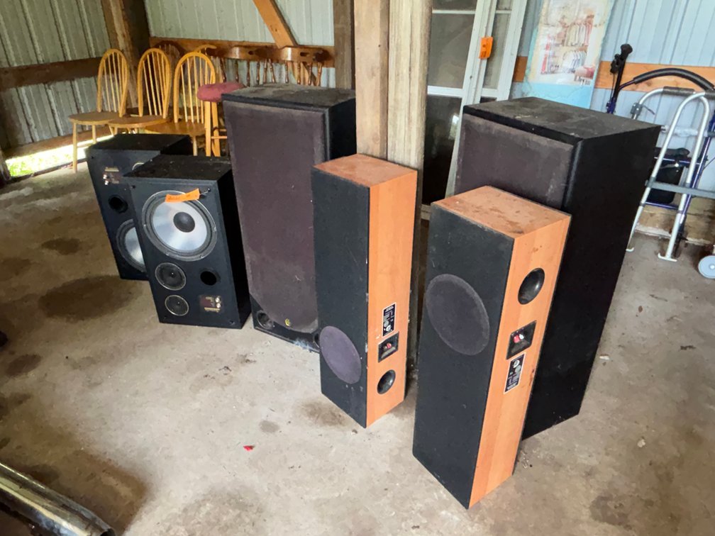(6) Speakers
