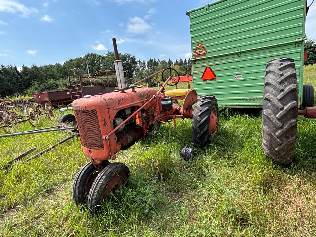 Allis Chalmers C Narrow Front Tractor