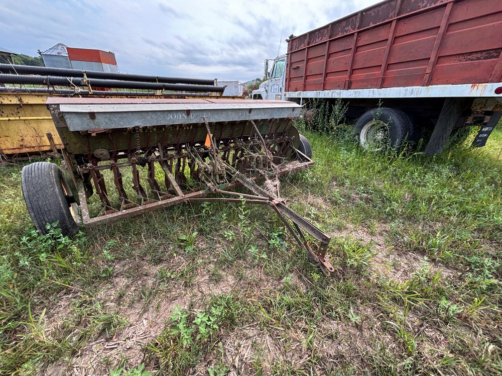 John Deere Van Brunt 8' Grain Drill