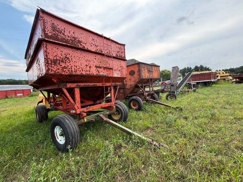 Killbros 375 Bushel Gravity Box